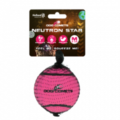 Dog comets Neutron Star Tennisbal met pieper M Roze 1st